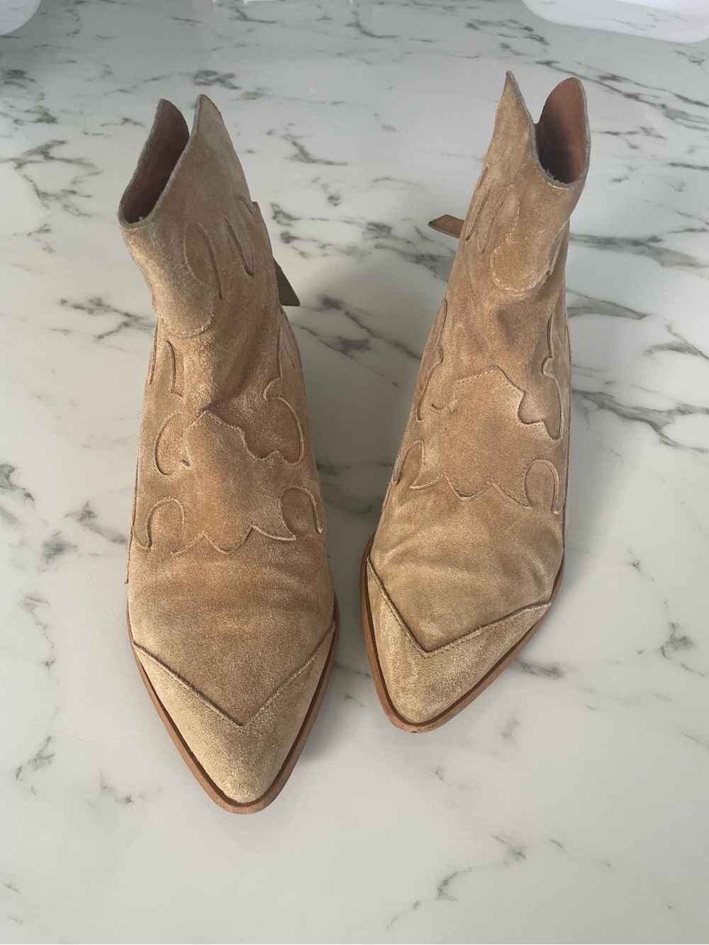 Shoe the Bear/Anthropologie - Suede Ankle Booties in Light Beige Sz 39